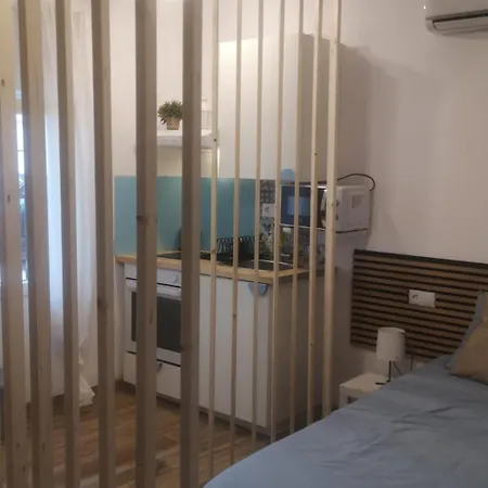 Apartment Estudio Completo A Estrenar En Triana