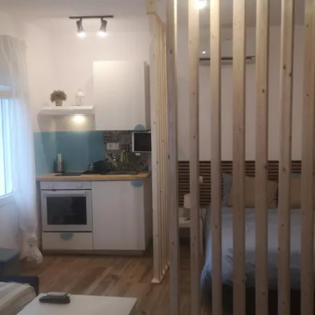 Apartment Estudio Completo A Estrenar En Triana